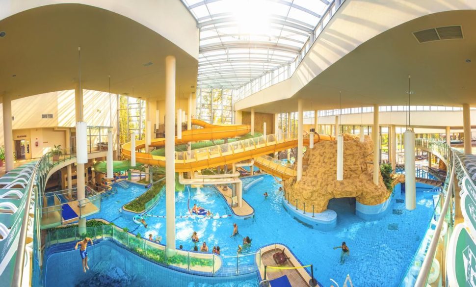 Komló Hotel
